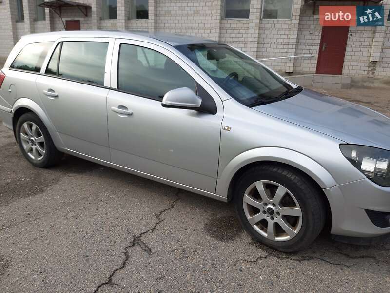 Opel Astra 2013