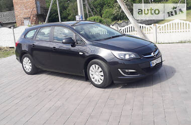 Универсал Opel Astra 2013 в Остроге