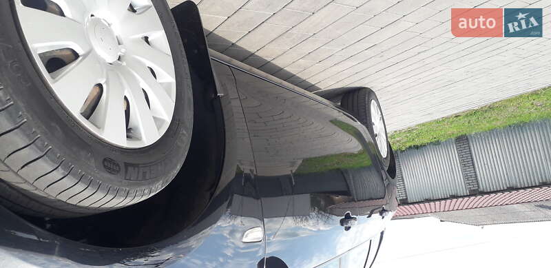 Универсал Opel Astra 2013 в Остроге