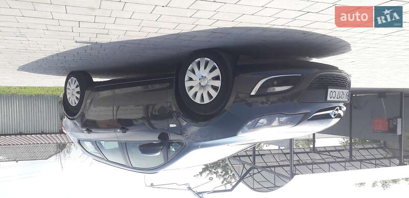 Универсал Opel Astra 2013 в Остроге