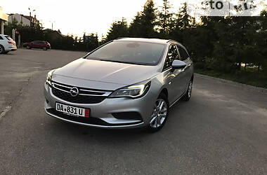 Универсал Opel Astra 2017 в Тернополе