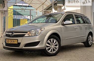 Универсал Opel Astra 2008 в Стрые