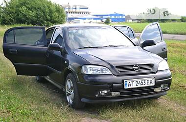 Седан Opel Astra 2003 в Городенке