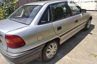 Седан Opel Astra 1993 в Одессе