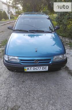 Универсал Opel Astra 1993 в Коломые