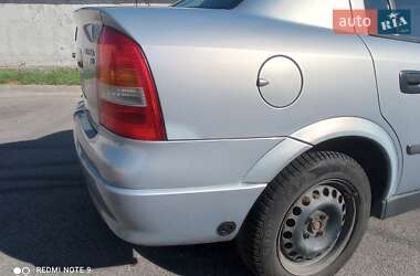 Седан Opel Astra 2003 в Киеве