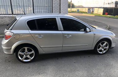 Хэтчбек Opel Astra 2004 в Днепре