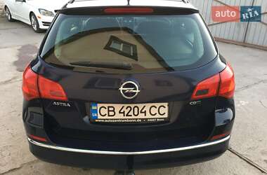 Универсал Opel Astra 2013 в 