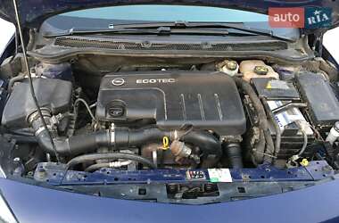 Универсал Opel Astra 2013 в 