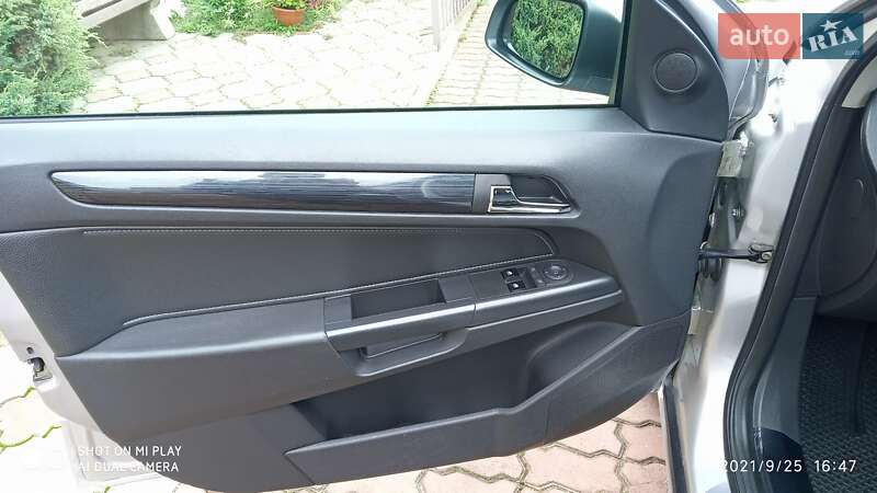 Универсал Opel Astra 2006 в Львове