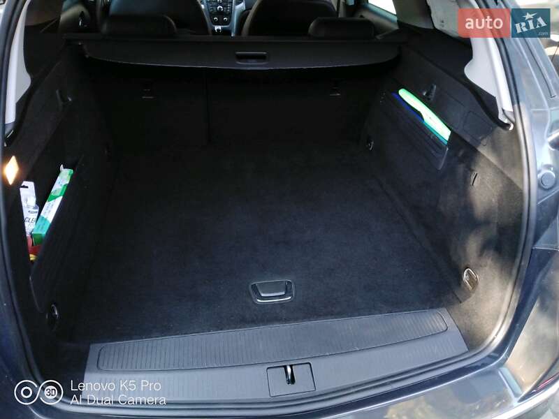 Універсал Opel Astra 2015 в Івано-Франківську