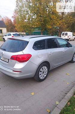 Универсал Opel Astra 2013 в Калуше