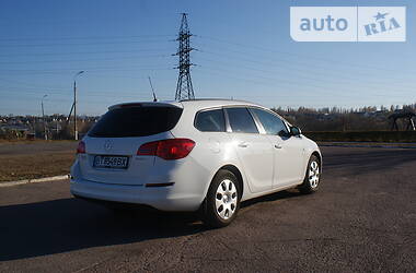 Универсал Opel Astra 2012 в Херсоне