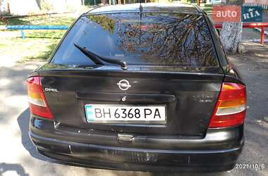 Хэтчбек Opel Astra 1999 в 