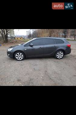 Універсал Opel Astra 2010 в Шептицькому