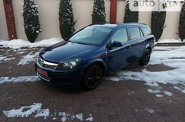 Универсал Opel Astra 2010 в Стрые