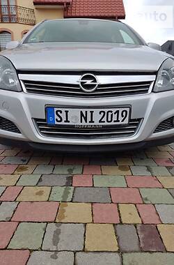 Універсал Opel Astra 2008 в Луцьку