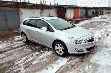 Универсал Opel Astra 2011 в Днепрорудном