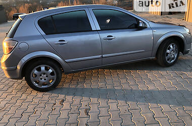 Хетчбек Opel Astra 2007 в Чернівцях