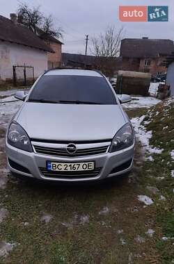 Opel Astra 2010