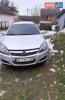 Универсал Opel Astra 2010 в 