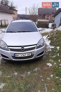 Универсал Opel Astra 2010 в Дрогобыче