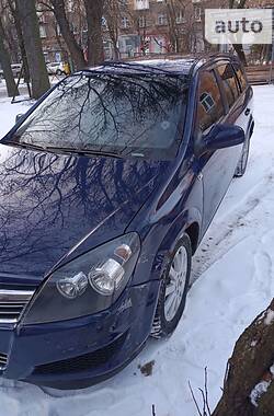 Универсал Opel Astra 2010 в Львове