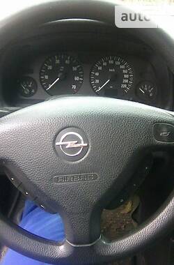 Седан Opel Astra 2003 в Крыжополе