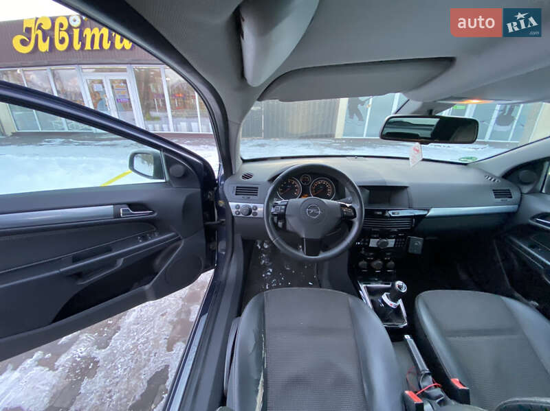 Хэтчбек Opel Astra 2009 в Кременчуге фото 22 Хэтчбек Opel Astra 2009 в Кременчуге