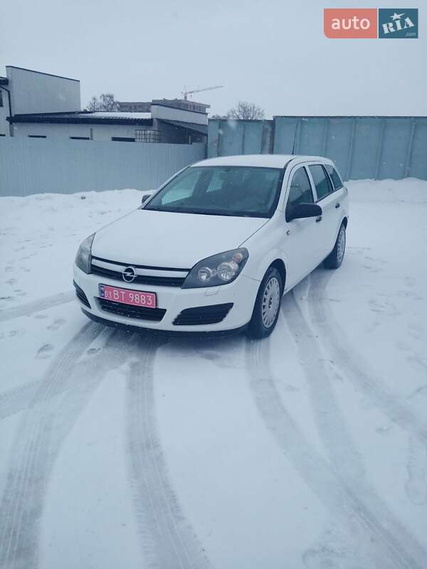Универсал Opel Astra 2006 в Городке