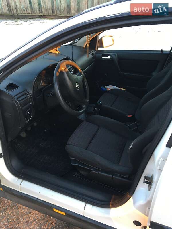Універсал Opel Astra 1999 в Борзні