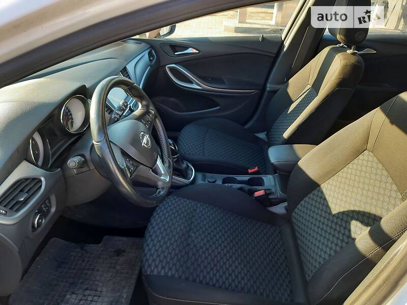 Универсал Opel Astra 2017 в Малине фото 9 Универсал Opel Astra 2017 в Малине