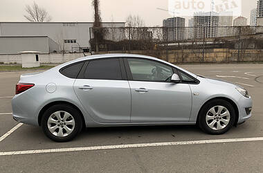 Универсал Opel Astra 2016 в Алчевске