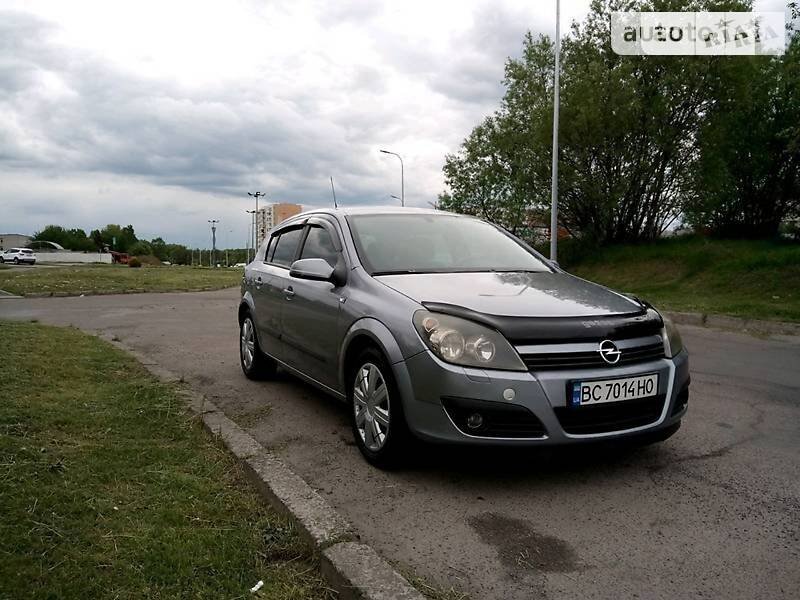 Хэтчбек Opel Astra 2004 в Львове