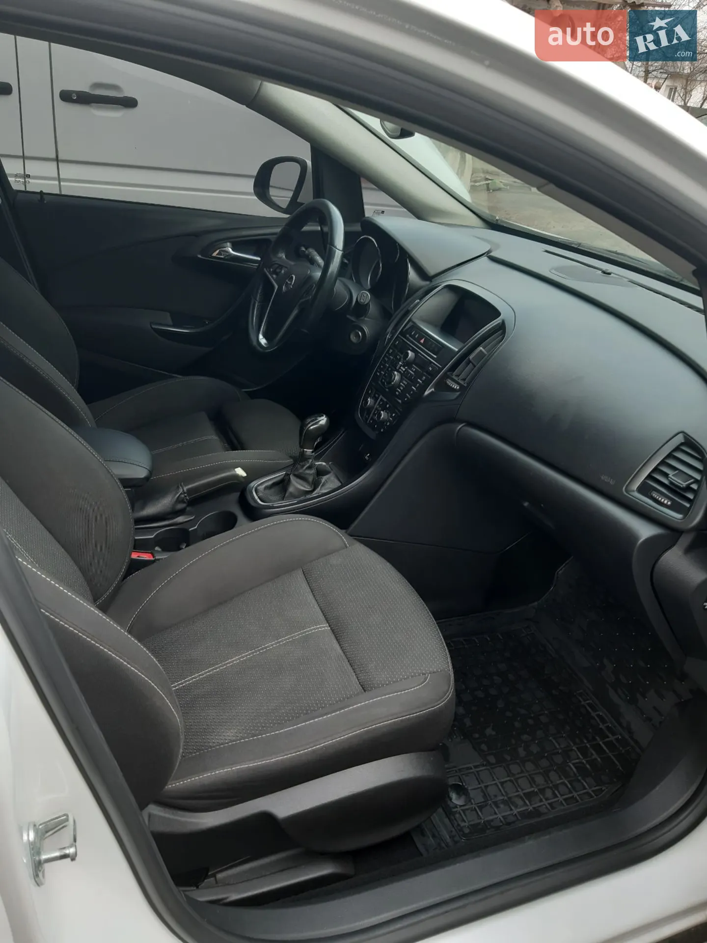 2011 Opel Astra - мініатюра 12