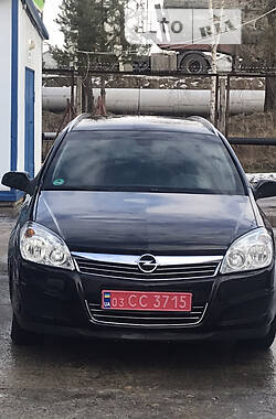 Универсал Opel Astra 2008 в Вараше