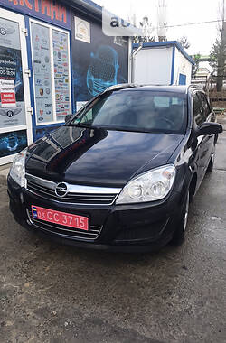 Универсал Opel Astra 2008 в Вараше