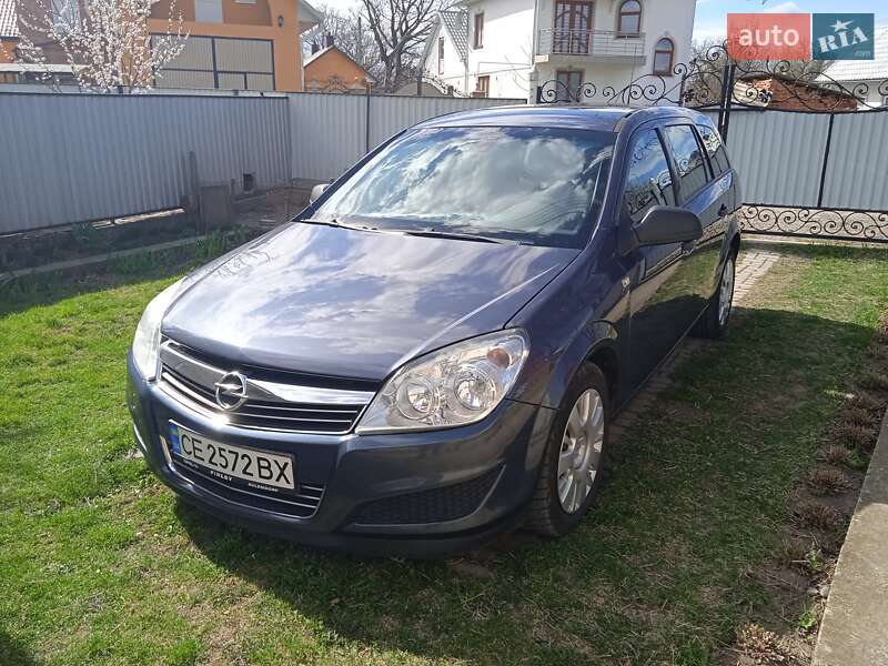 Универсал Opel Astra 2009 в Черновцах