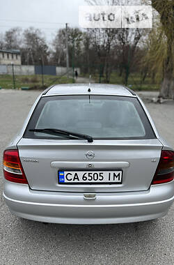 Хетчбек Opel Astra 2003 в Корсунь-Шевченківському