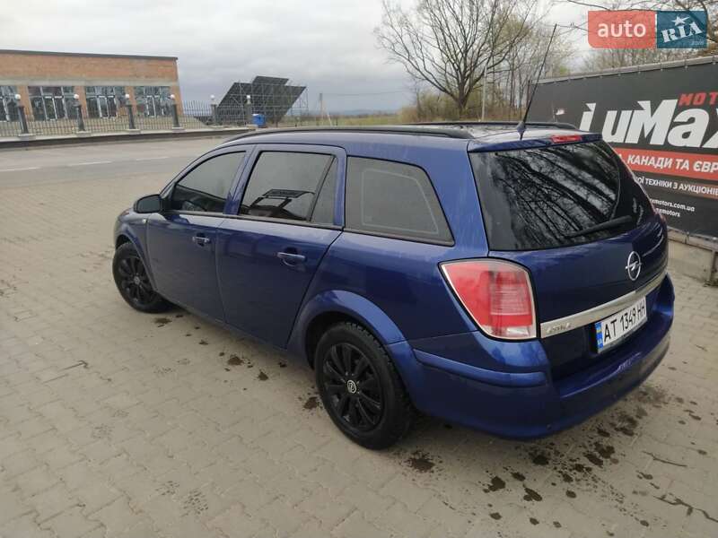 Универсал Opel Astra 2004 в Снятине