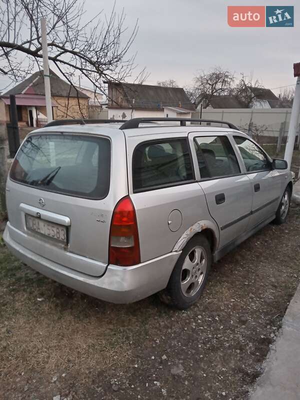Универсал Opel Astra 1999 в 