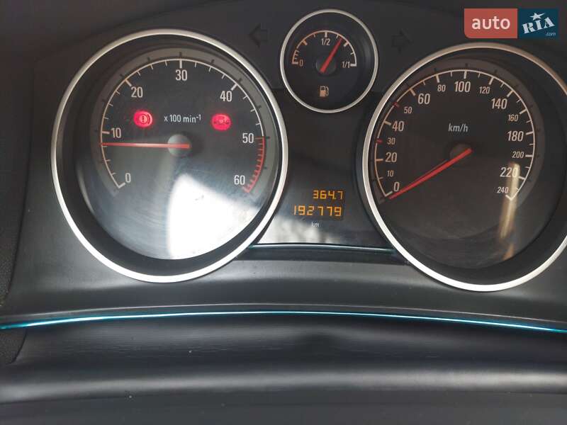 Универсал Opel Astra 2010 в Косове
