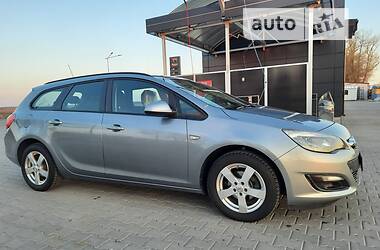 Универсал Opel Astra 2014 в Шостке