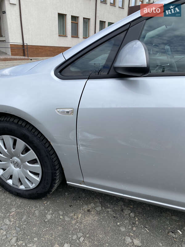 Универсал Opel Astra 2013 в Луцке фото 11 Универсал Opel Astra 2013 в Луцке