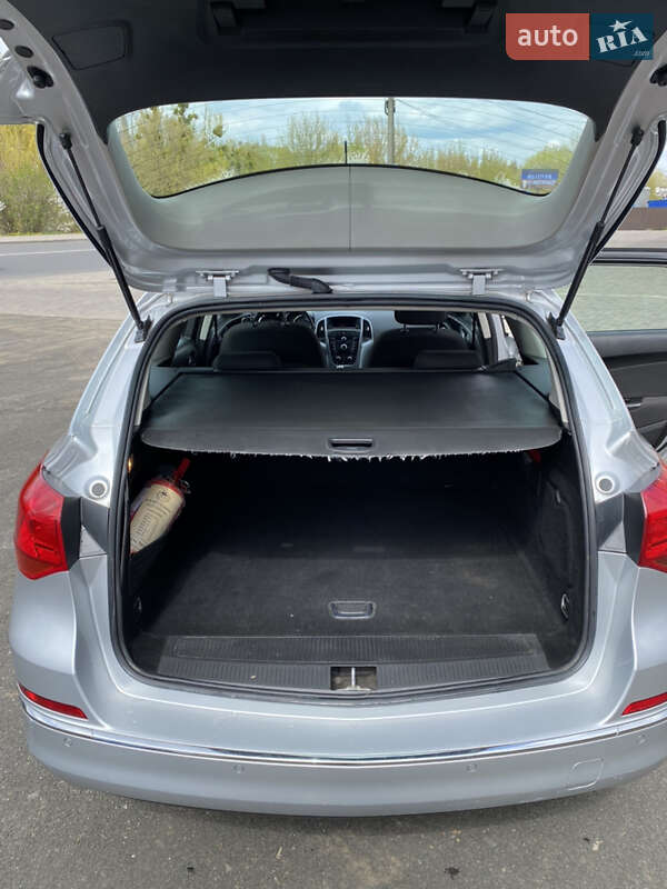 Универсал Opel Astra 2013 в Луцке фото 28 Универсал Opel Astra 2013 в Луцке