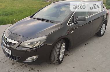 Opel Astra 2012