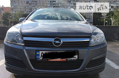 Универсал Opel Astra 2005 в Полтаве