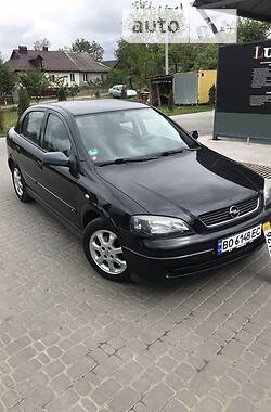 Седан Opel Astra 2002 в Бучаче