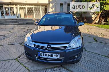 Универсал Opel Astra 2008 в Полтаве