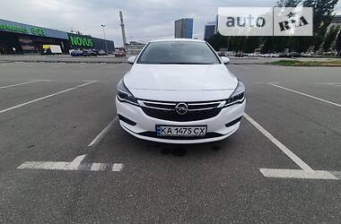 Універсал Opel Astra 2017 в Києві